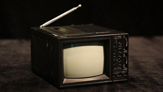 마이마이·애니콜·흑백 TV…‘국민기업’ 삼성을 만든 과거의 주역들 대거 공개돼