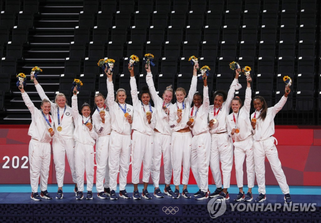 도쿄올림픽 금메달을 딴 미국 여자 배구 대표팀./연합뉴스
