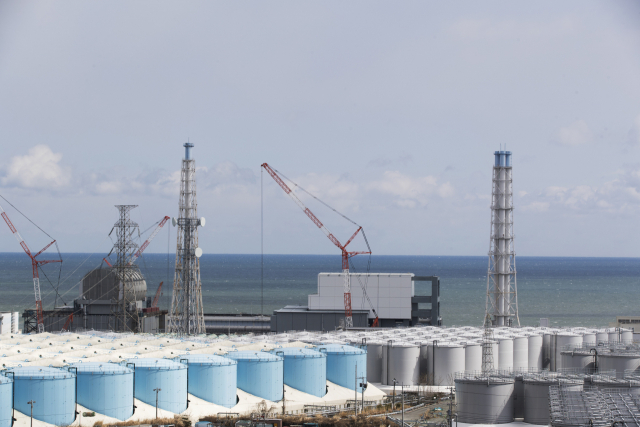 日 후쿠시마 원전 오염수, 1km 앞바다에 방류될 듯