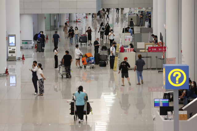 1년5개월 만에…인천공항, 8월 들어 하루 여객 1만명대 회복