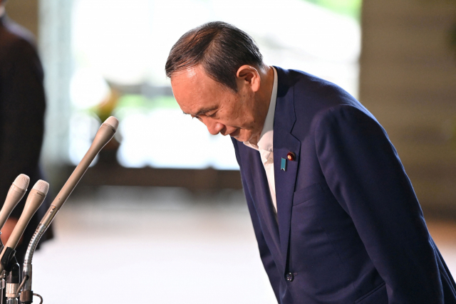[사진] '자민당 총재 선거에 불출마' …1년 만에 물러나는 스가 총리
