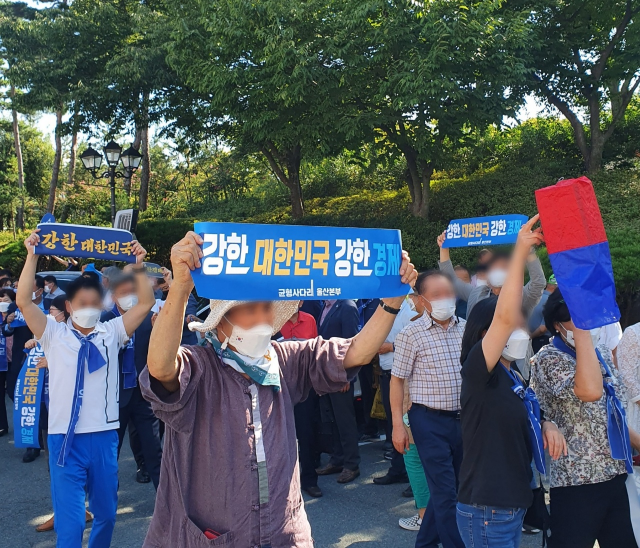 30도 땡볕에도 “오는 게 도리”…與 대구·경북 경선장 ‘북적’