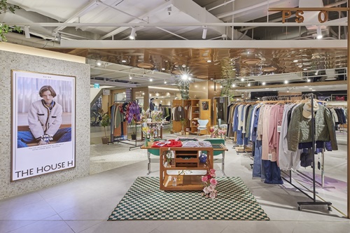 보카바카, 현대백화점 첫 팝업스토어 오픈… 여성복 브랜드 매출 1위 달성