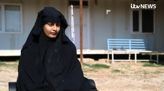 2019년 인터뷰에서 이슬람 복장을 입고 있는 샤미마 베굼/유튜브 ‘ITV News’ 캡처