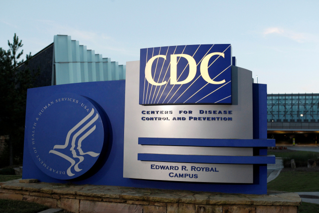 美 CDC 자문단 '화이자 부스터샷, 고령자·취약층만 접종해야'