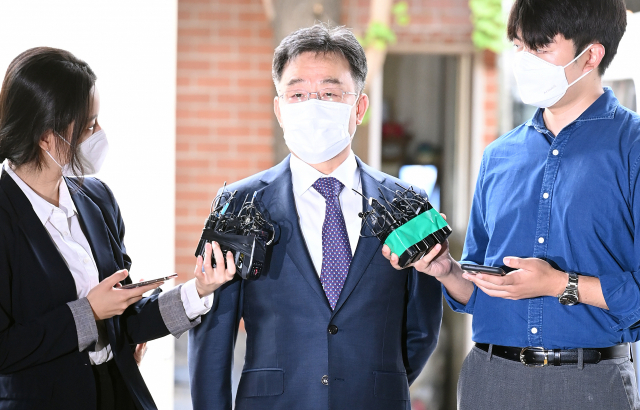 [사진] 警 출석한 '화천대유 대주주' 김만배