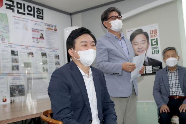 뭉치고 때리고…최재형·황교안·원희룡 '최후의 혈투'