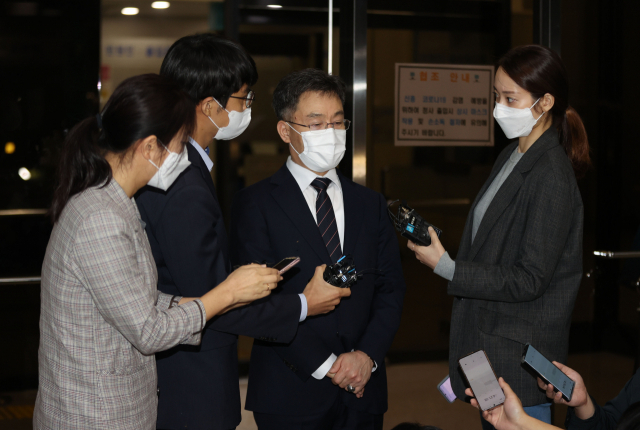 김만배 구속 여부 14일 결정…기로 놓인 檢 대장동 수사