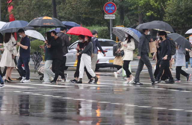 [오늘의 날씨]전국 한때 비…추위는 잠시 주춤