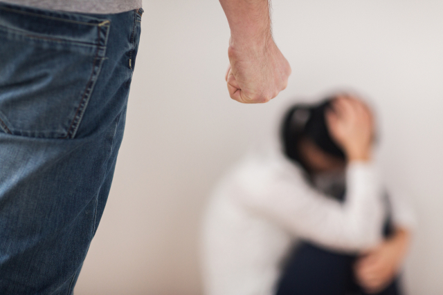 '날 무시해?'…자녀 앞에서 아내 흉기 위협한 40대 벌금형