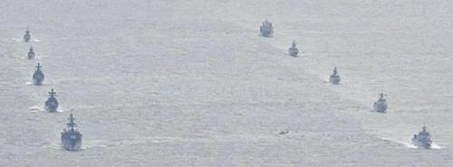 중국 함정과 일본 돌며 무력시위 벌인 러시아 군함, 동해 진입