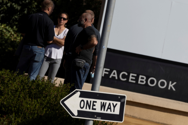 연이은 폭로에 결국 미 FTC까지 조사 나서… '좋아요' 힘든 페이스북
