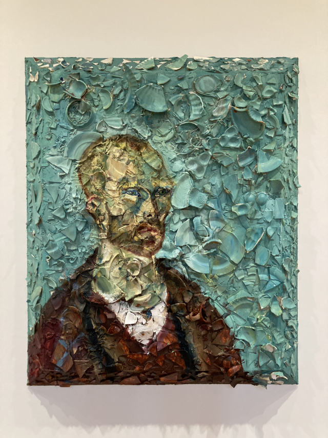 신(新) 표현주의의 거장 줄리안 슈나벨이 빈센트 반고흐의 초상을 재해석한 작품이 뉴욕의 비영리 전시공간 '더 브랜트 파운데이션'에서 전시 중이다.