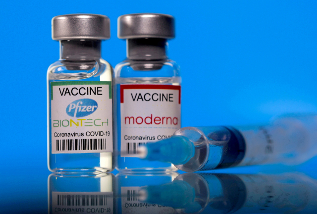 '기술 독점' 화이자·모더나, 코로나 백신으로 1초에 120만원 번다