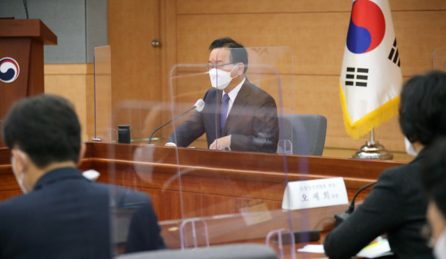 김 총리 '수도권 의료대응 여력 거의 소진된 상황'