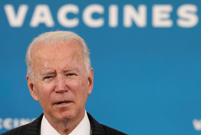 조 바이든 미국 대통령이 지난 11월 5세~11세 어린이들을 대상으로 한 코로나19 백신 허가와 관련한 발언을 하고 있다./로이터 연합뉴스