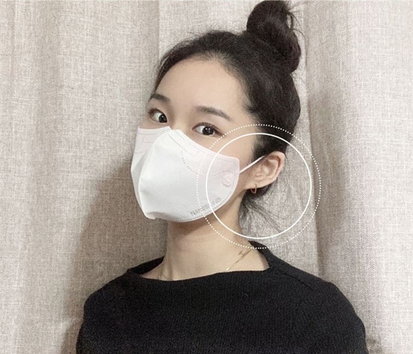 (주)코리아이엠은 '원 라인 마크스' 제품 착용 모습 [사진=코리아이엠]