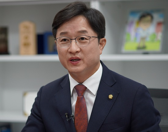 강병원, 김종인 겨냥 '가치 실현해본 적 없는 정치 기술자'