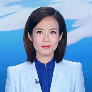 중국 관영 중국중앙방송(CCTV) 신원롄보의 메인 앵커 바오샤오펑(몽골족) /바이두
