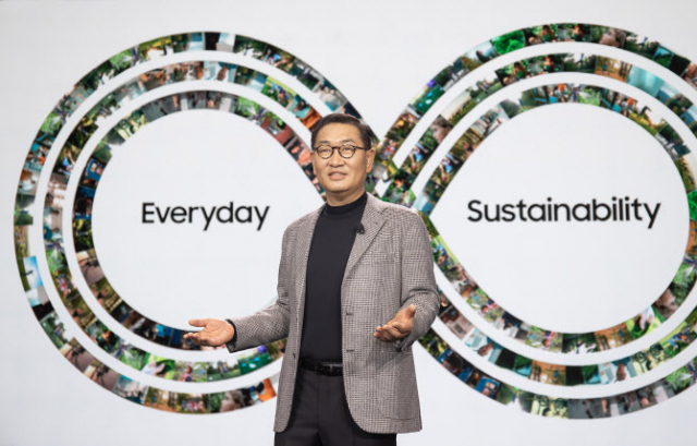 삼성의 에코경영 선언 '3년내 全제품에 재활용 소재 쓴다'