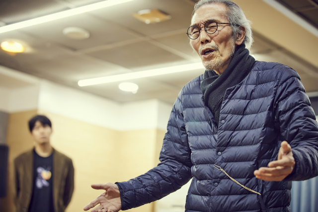 연극 ‘라스트세션’ 공연 연습에 한창인 배우 오영수/파크컴퍼니