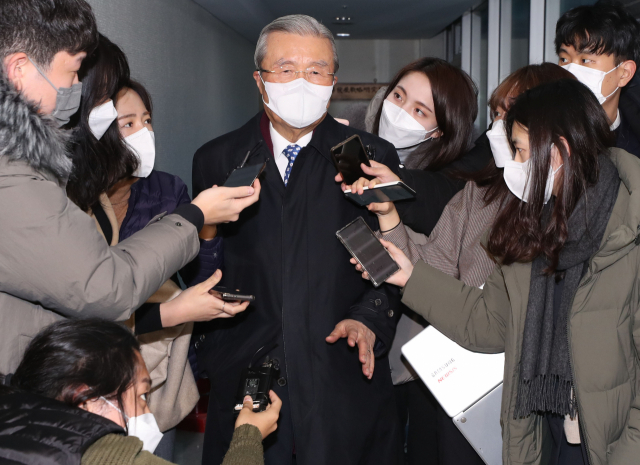 김종인 '尹에 할 얘기 없어'…이준석 '관심 많지 않더라“