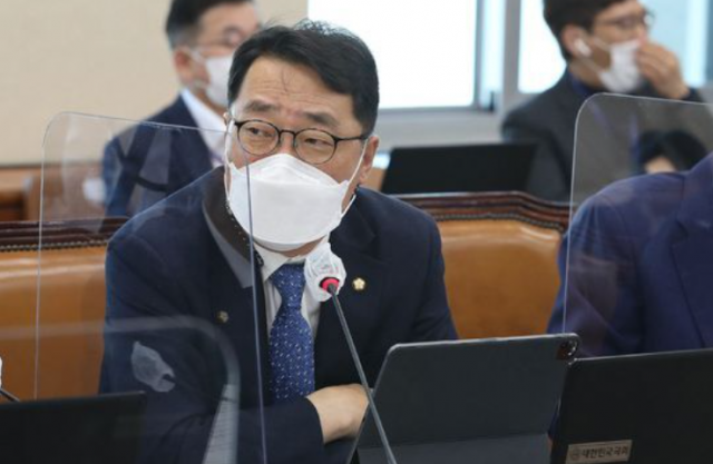 송영길 ‘文, 이재명 탄압’ 발언 하나에 ‘쩍’ 갈라진 민주당