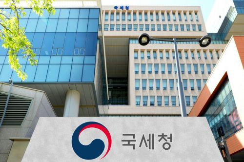 연말정산 오류로 821명 신상 유출…국세청 '피해자 개별 통지 예정'
