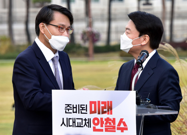 “尹, 당장 안철수와 단일화하라” 4선 윤상현 첫 공개 촉구