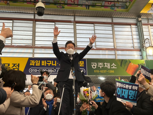 TV토론 후 공세로 전환…李 “다시 최순실 불러내겠습니까” [현장+]