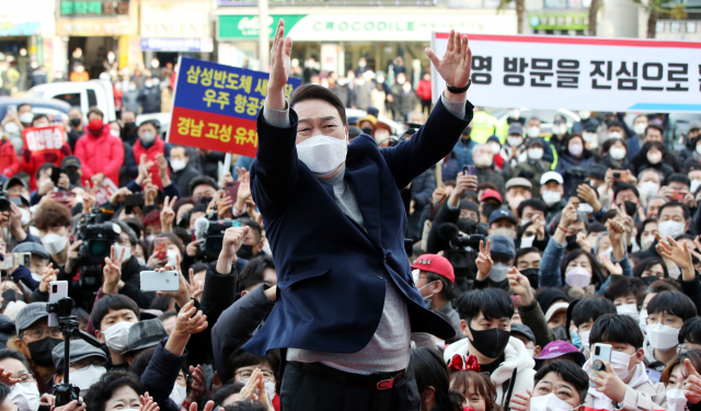 [현장+]공세높인 李·尹…“주가조작 용서못해” vs “부패한 민주당 심판”