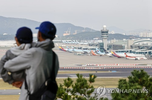 인천공항전망대에서 바라본 인천국제공항 계류장. 사진=연합뉴스