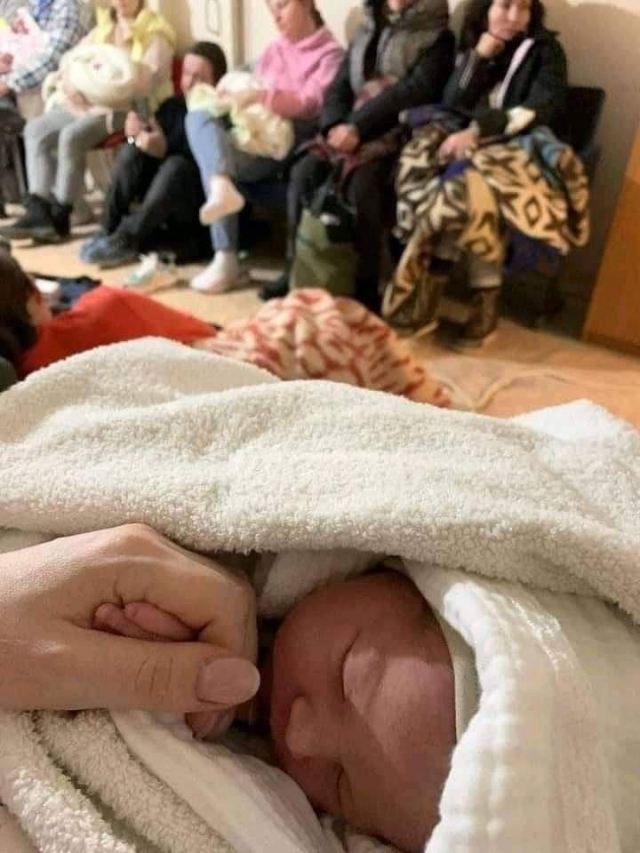 '희망 전하는 소식' 우크라 키예프 지하철역서 아기 탄생
