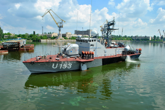 우크라이나 해군이 보유한 '마트카급' 유도탄고속정의 모습. 1980년대 개발된 구형이며 배수량 230톤의 소형전투함이다. 과거 소련 해군이 총 12척을 건조해 운용했다. 우크리아나가 1991년 소련에서 독립한 이후 해군 분할 협상을 통해 1997년에 소련 해군의 마트카급을 전량 인수하기로 했다/사진 출처 =나무위키