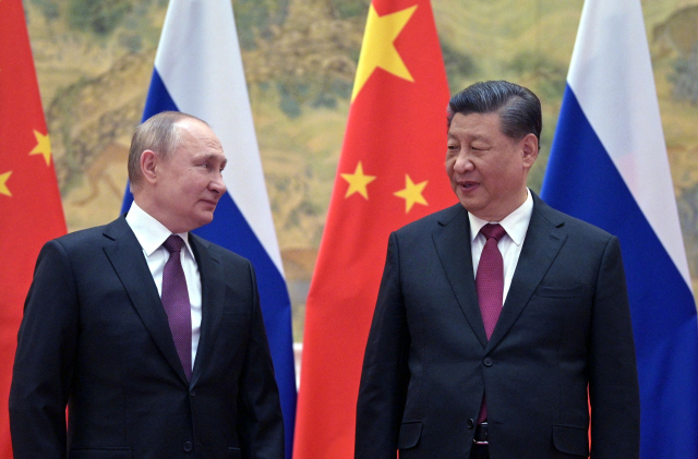 2022 베이징 동계 올림픽 개막일인 지난 4일 블라디미르 푸틴(왼쪽) 러시아 대통령이 중국을 방문해 시진핑(오른쪽) 국가주석과 만나고 있다. AFP연합뉴스
