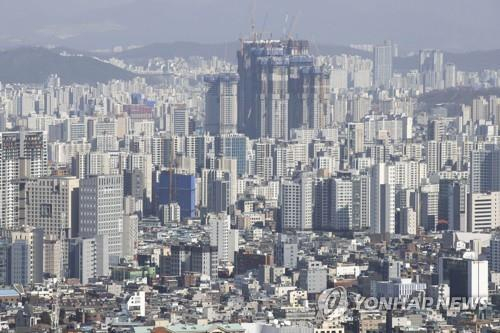 남산에서 내려다본 서울 아파트. 연합뉴스