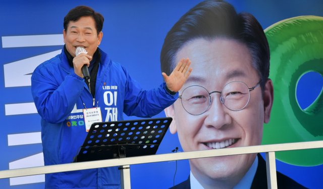 송영길 “준공 30년 지난 아파트 안전진단 면제 추진”