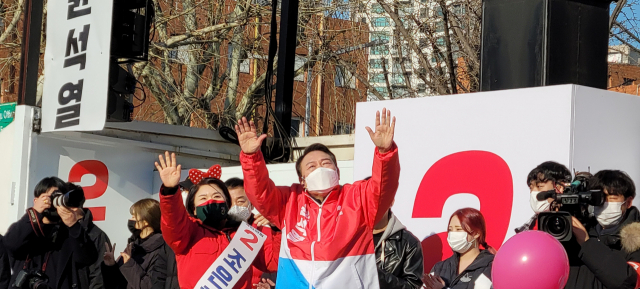 조은희 “윤석열 돼야 저도 된다' 쌍끌이 유세