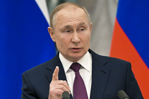 푸틴은 이미 러시아 경제를 희생했다. 이에 대한 대가를 우크라이나에서 최대한 얻어야 한다. 연합뉴스