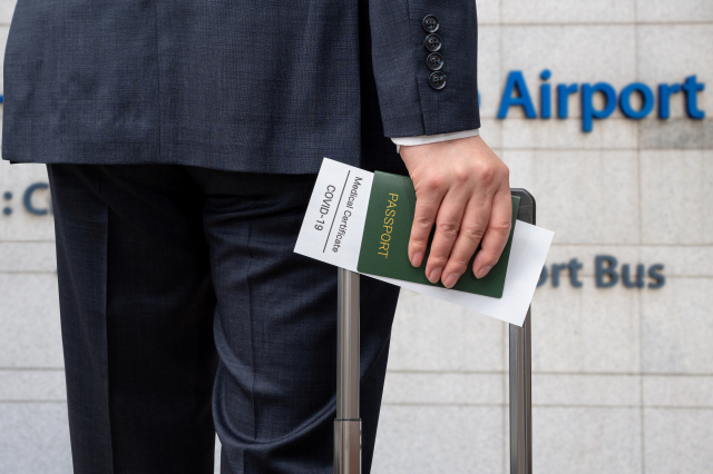 러 관광객 7000명 태국에 발 묶여…항공편 운항·카드결제 중단