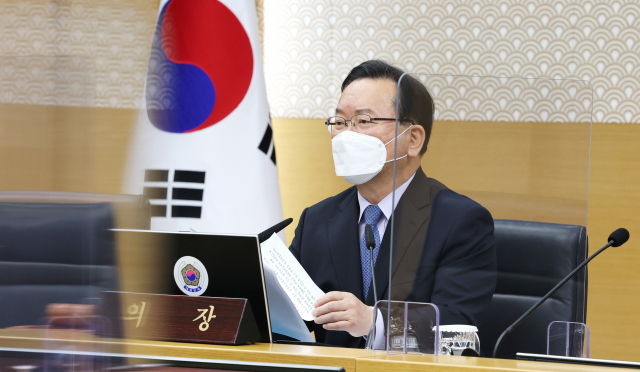 김 총리, 공직기강 해이 경계… '어수선한 분위기에 동요말라'