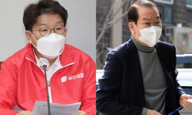 권성동 국민의힘 의원(왼쪽)과 권영세 대통령직인수위원회 부위원장. 연합뉴스