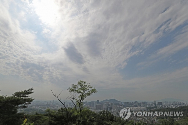 구름 낀 서울 하늘. 연합뉴스