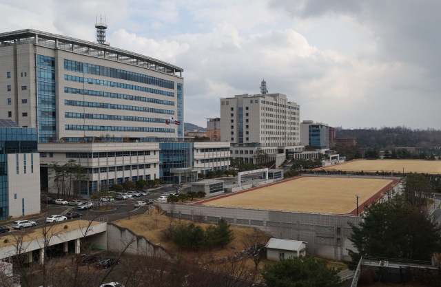 지난 20일 국방부 청사 모습. 이날 윤석열 대통령 당선인은 청와대 집무실을 용산 국방부로 이전한다고 발표했다. 국방부는 합참청사로 옮긴다. /연합뉴스