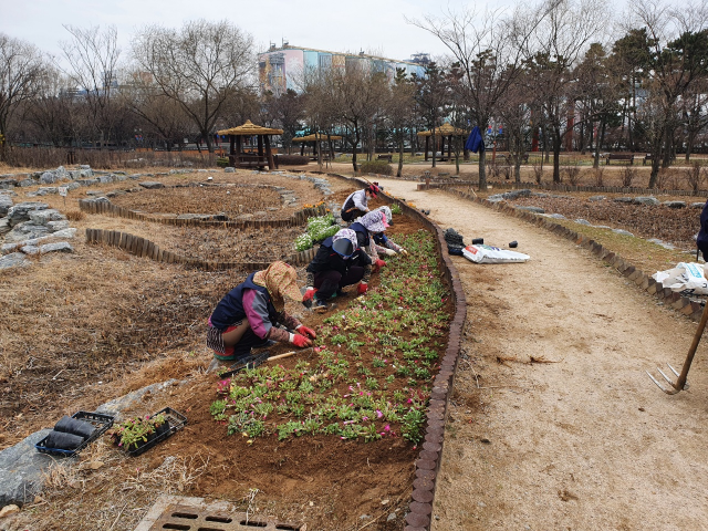 인천 월미공원, 휴식 공간으로 새 단장