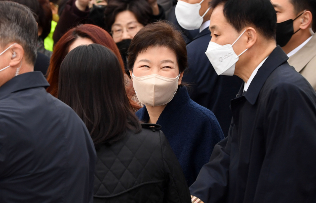 박근혜 '염려덕에 건강회복'…尹 '찾아뵐 계획'