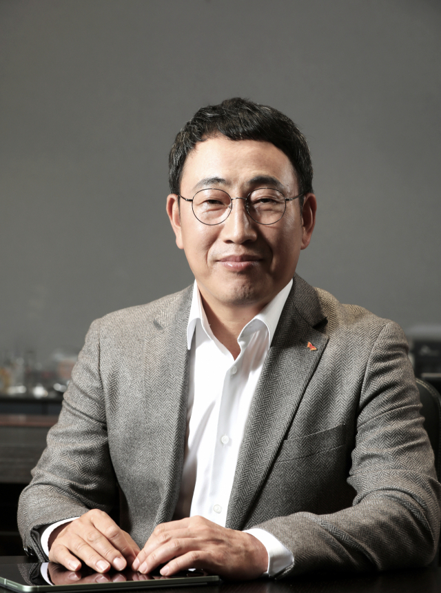 유영상 SKT 대표 '주총 데뷔전'…'AI서비스 기업으로 진화· ESG 2.0 도약'