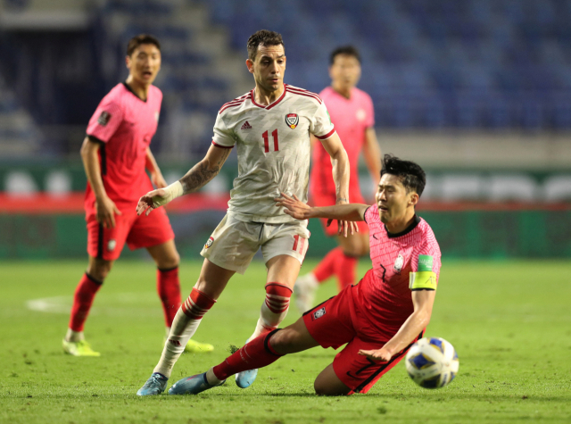 조 1위·무패 통과 모두 실패…韓축구 16년 만 UAE에 덜미