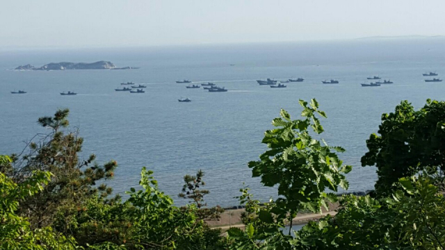 서해 NLL 인근 해역에 출몰한 중국어선. 서울경제 DB