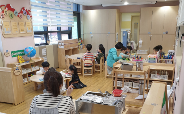 서울의 한 국공립 어린이집에서 원생들이 점심을 먹고 있다. 사진 제공=서울시